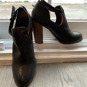 Frye Women's Leather Shooties